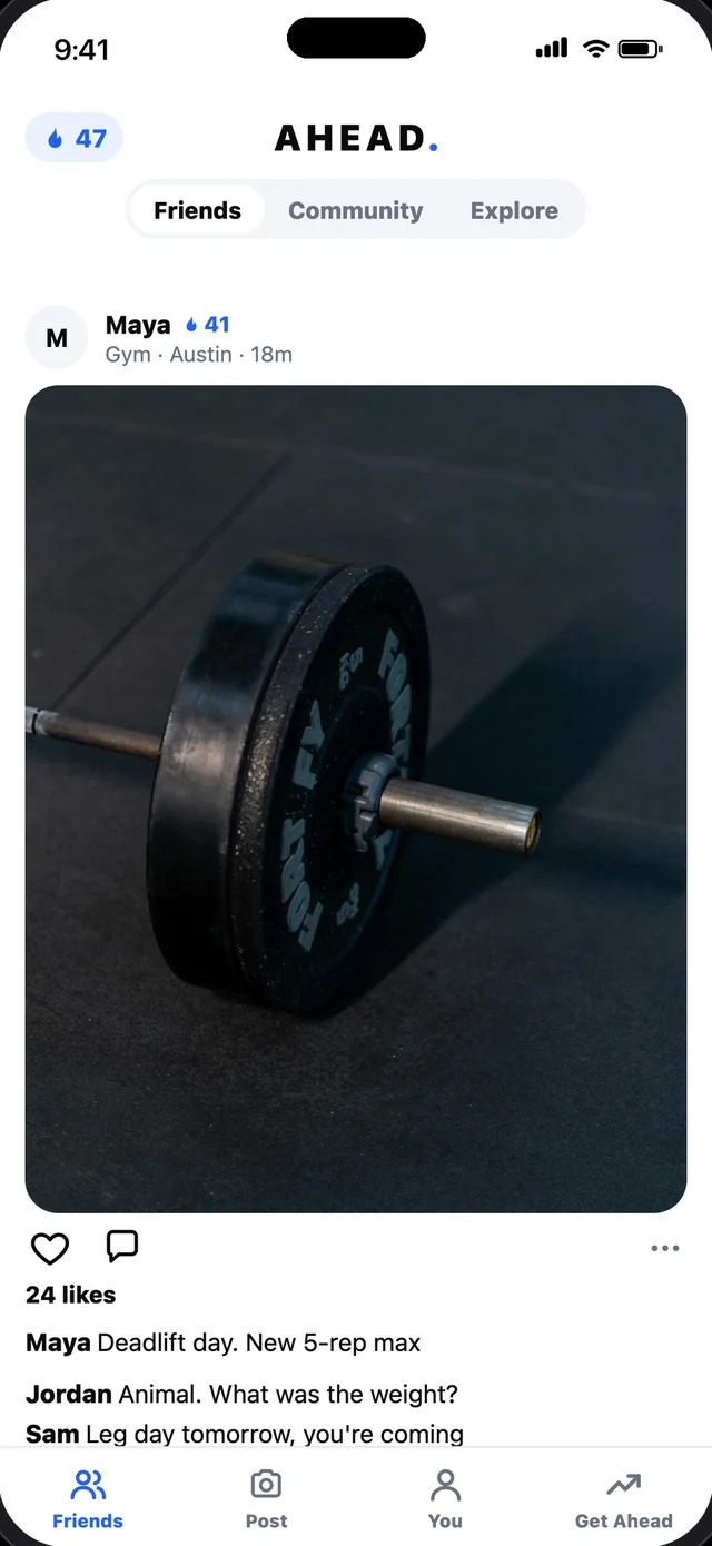 The friends feed with a gym post, likes and comments